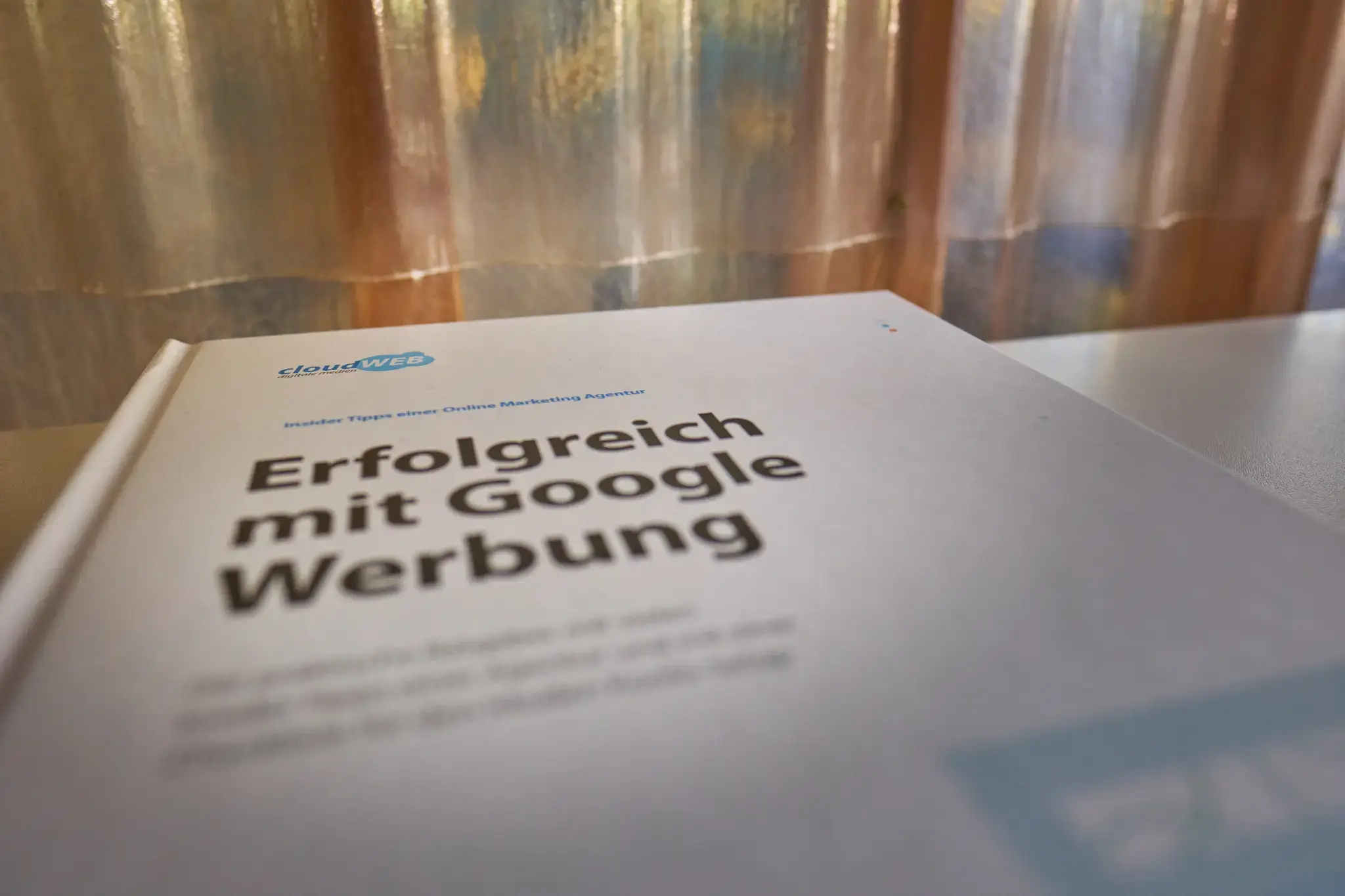 Copilot Ads, ChatGPT Ads und Google Ads im Vergleich