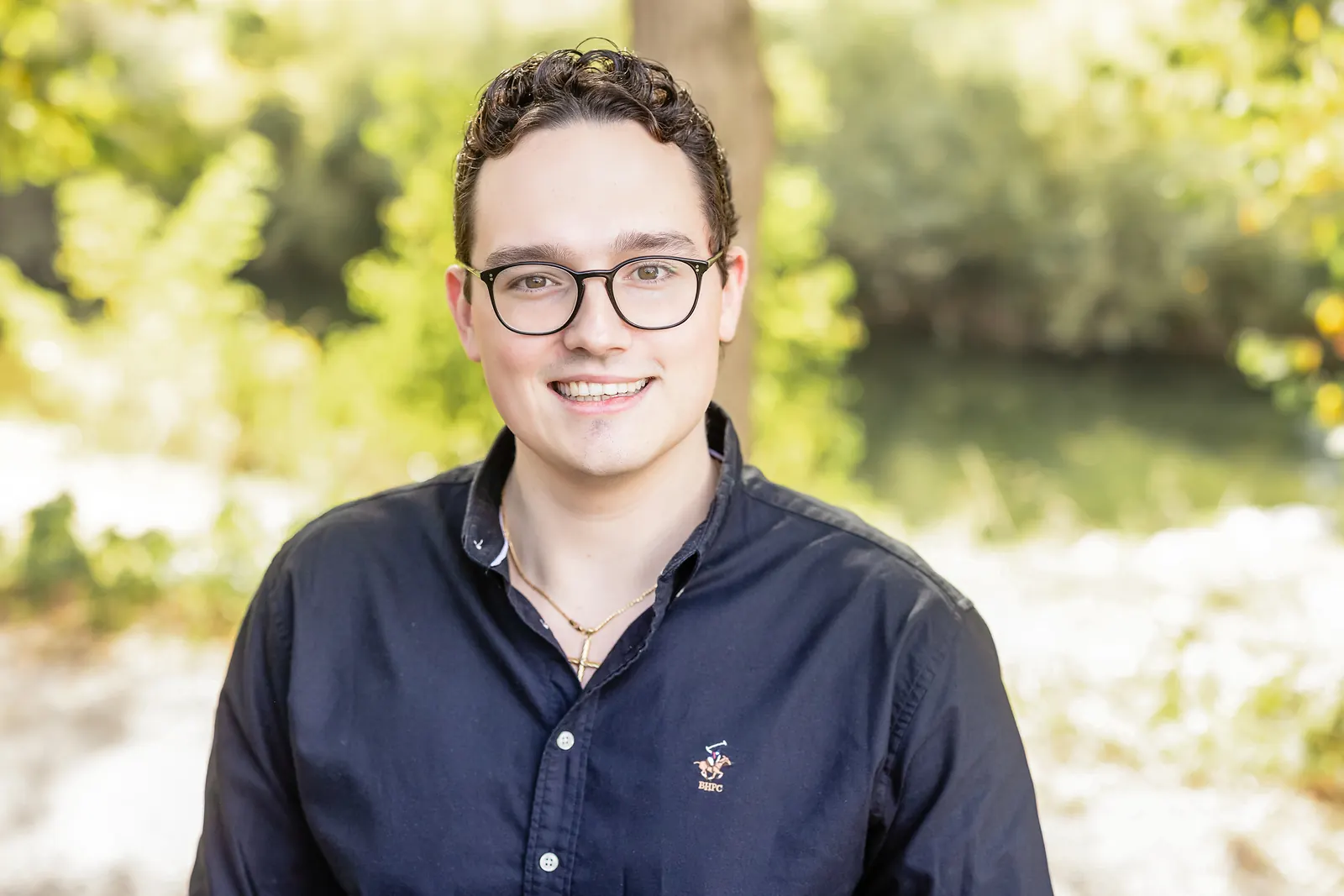 Christoph, Projektleitung Web & Digital bei cloudWEB, am Flussufer